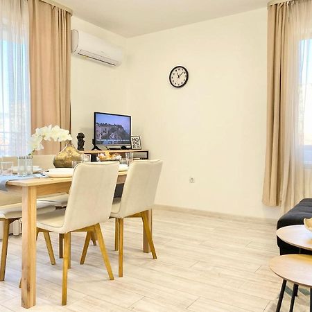 Central Apartment For 4 Guests Next To State Opera Stara Zagora Exterior photo